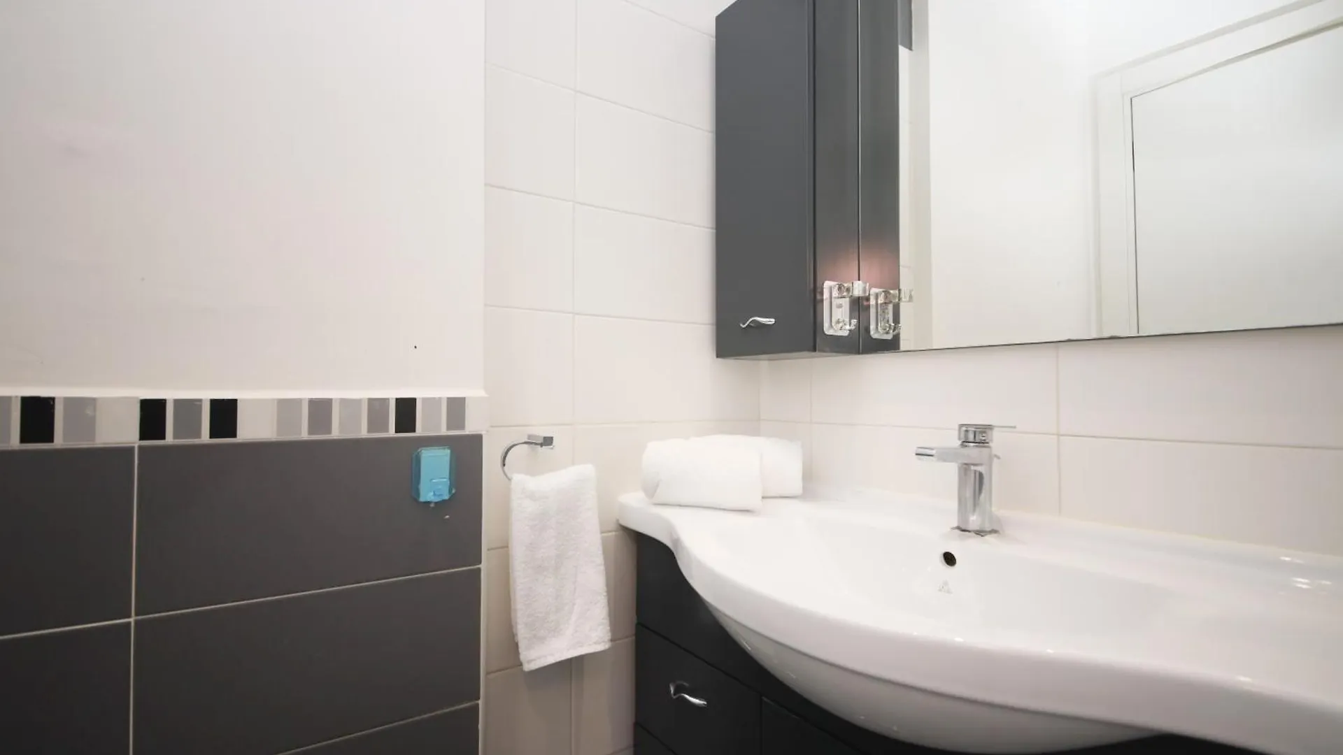 Apartment Maison Tiburtina By Ghor Rome Italy